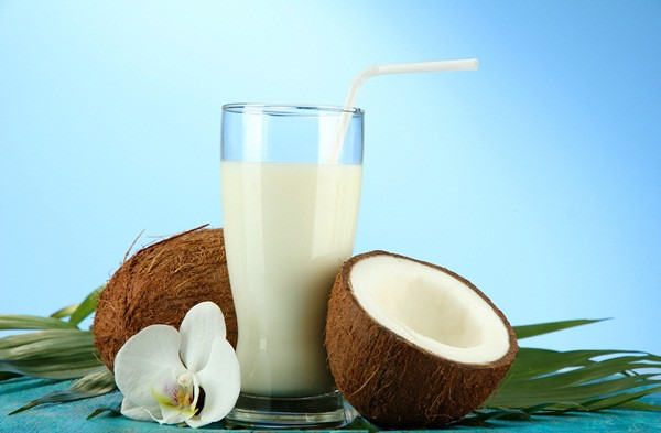 Cách làm sữa dừa cho bé bổ dưỡng và thơm ngon - Nhà sản xuất và phân phối nước cốt dừa nguyên chất